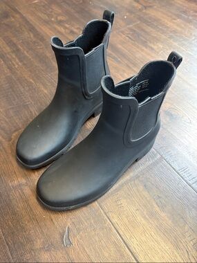 EDDIE BAUER black Hailey muck boots womens size 8 Black Chelsea Rain Boots